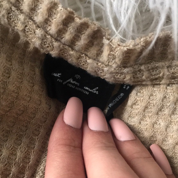 Urban Outfitters Oversized Button-Front Top - Picture 3 of 4